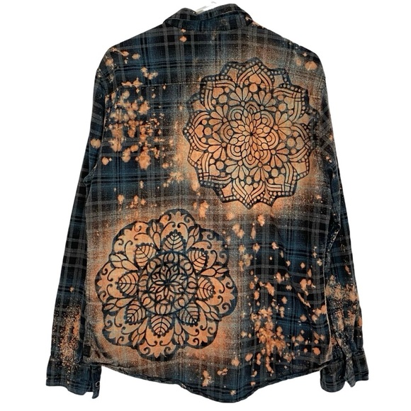 Boho Flannel Shirt Womens Size Large Mandala Flower Floral Plaid Wearable Art - Picture 2 of 11